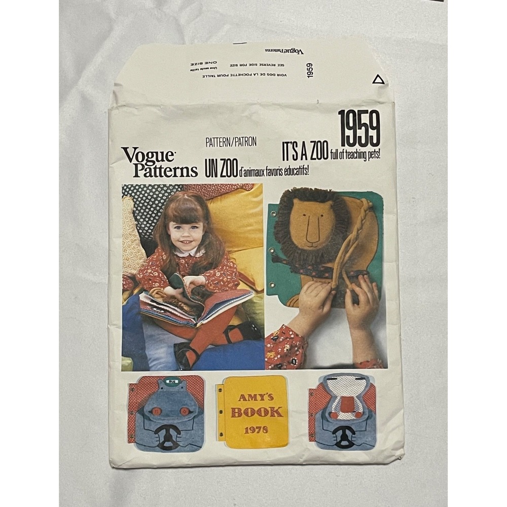 Vogue 1959 It's A Zoo Pattern Kids Teaching Pets Skills Fabric Book Uncut FF